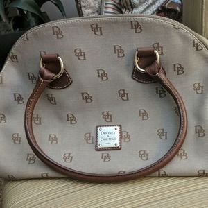 DOONEY & BOURKE SHOLDER BAG
